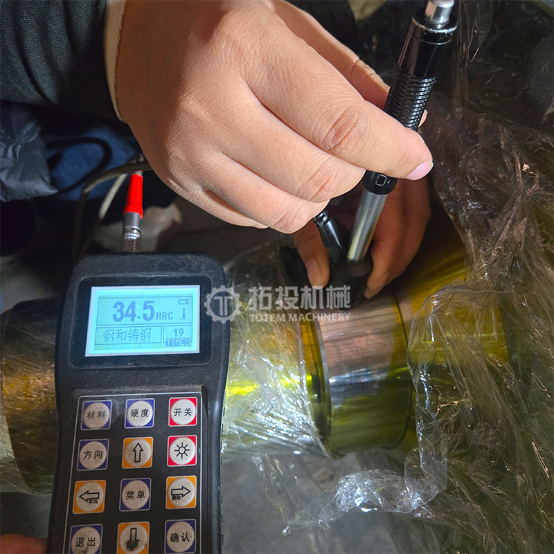 Roller Sleeve Hardness Testing