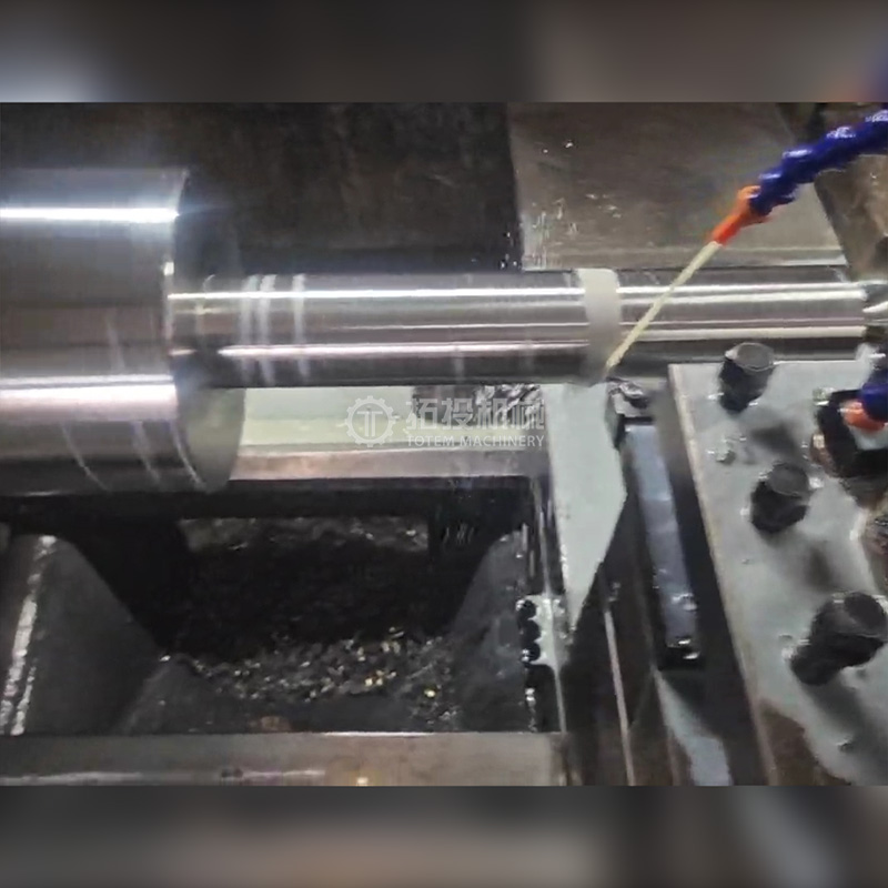 Toothed Roller Lathe Finish